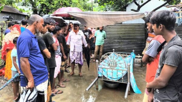 সিরাজগঞ্জে ট্রাকের ধাক্কায় ১জন নিহত আহত ৩