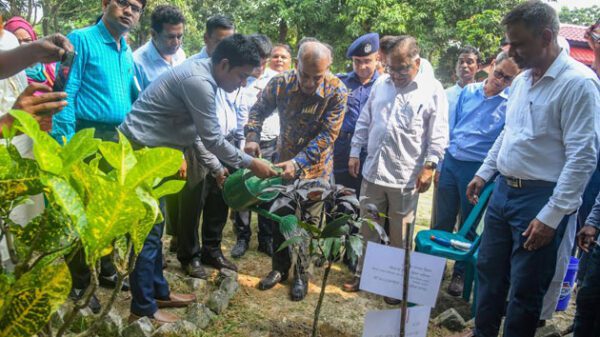 বরেন্দ্র অঞ্চলের কৃষি উৎপাদন ও উন্নয়নে গুরুত্বপূর্ণ ভূমিকা রাখছে গোদাগাড়ীতে স্বরাষ্ট্র ও কৃষি উপদেষ্টা