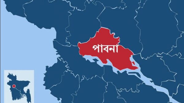 গোয়াল ঘরের ছিকল ও তালা কেঁটে রাতে পিকআপে নিয়ে গেল কৃষকের ৫ গরু, ৮ লাখ টাকা ক্ষতি 