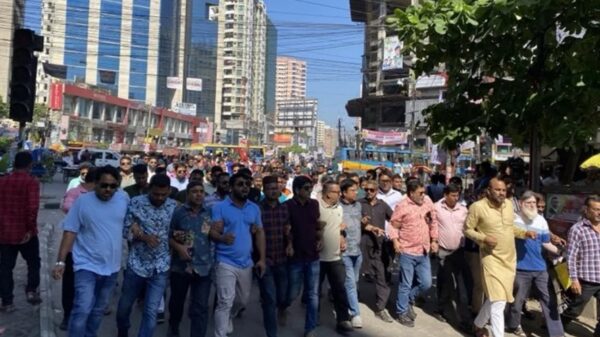 বিপ্লব ও সংহতি দিবস উপলক্ষে নয়াপল্টনে বিএনপি নেতাকর্মীদের ঢল