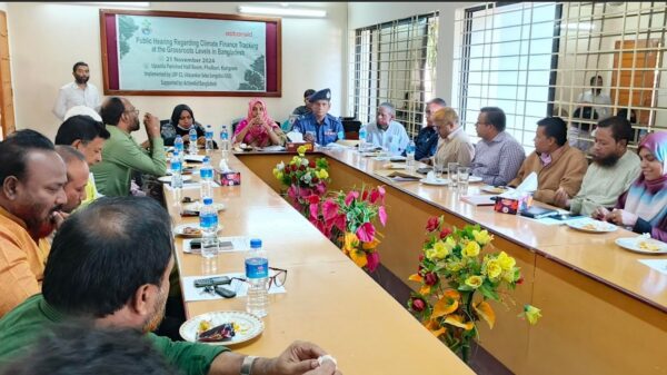 ফুলবাড়ীতে তৃণমূল পর্যায়ে ক্লাইমেট ফিনান্স ট্র্যাকিং বিষয়ক গণশুনানী অনুষ্ঠিত হয়েছে