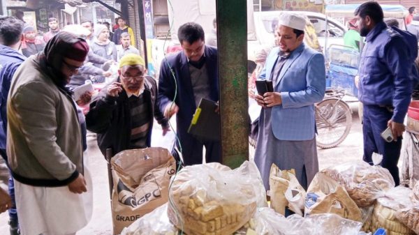 কুড়িগ্রামের নিষিদ্ধ ঘোষিত পলিথিন শপিং ব্যাগের বিরুদ্ধে মোবাইল কোর্ট পরিচালনা