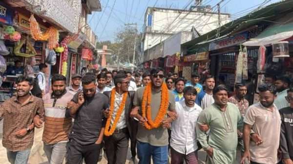 উল্লাপাড়ায় সরকারি আকবর আলী কলেজ শাখা ছাত্র দলের কমিটি ঘোষনারিফাত সভাপতি রেকাত প্রামানিক সাধারণ সম্পাদক