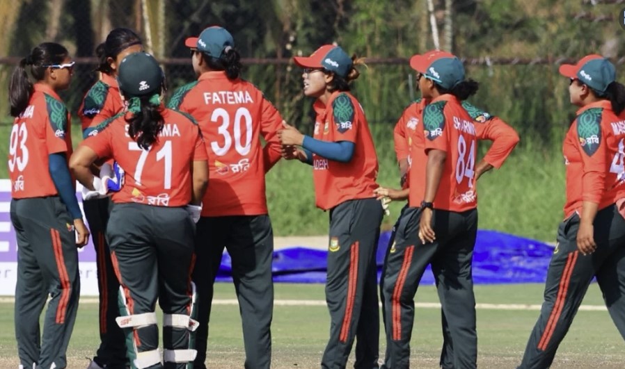 সেমিফাইনালে পাকিস্তানকে উড়িয়ে ফাইনালে বাংলাদেশ