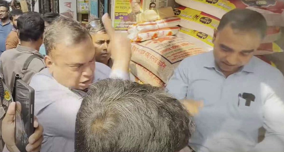 ভোক্তা অধিকারের ম্যাজিস্ট্রেটের ওপর মবিং, ব্যবসায়ীর নামে মামলা