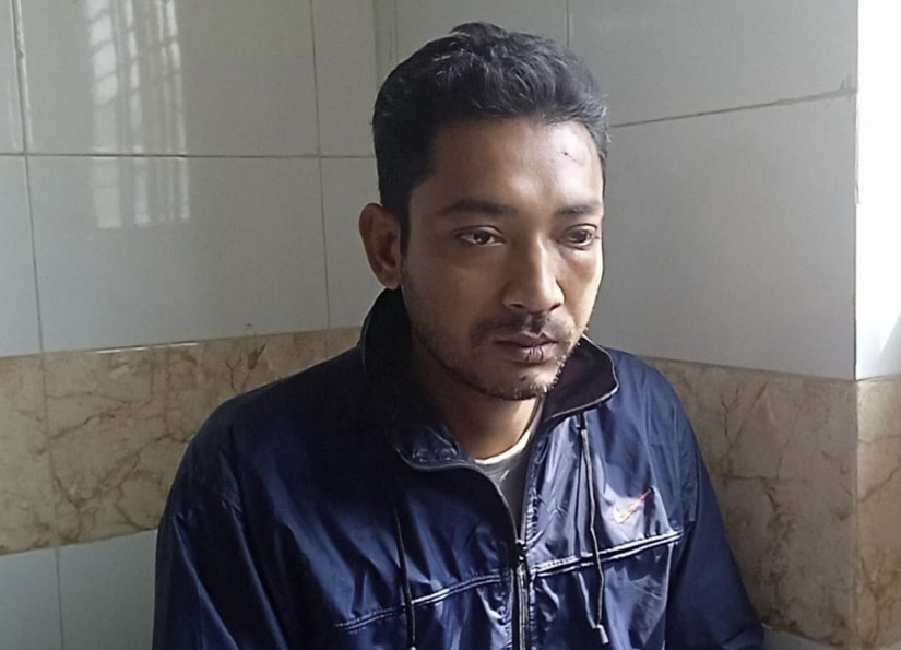 নওগাঁয় সাংবাদিককে মারধর, অফিসে আটকে রেখে মোটরসাইকেল ছিনতাই