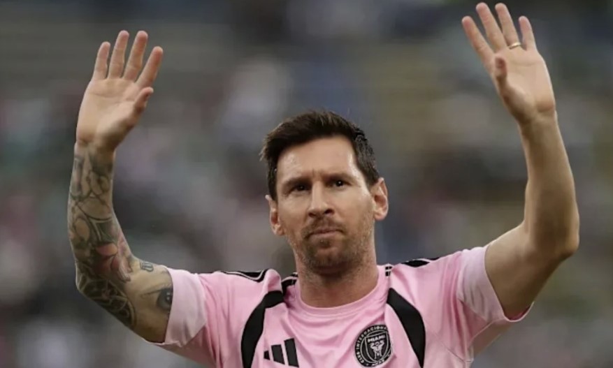 নির্বাচনে নিরপেক্ষ থাকছেন মেসি