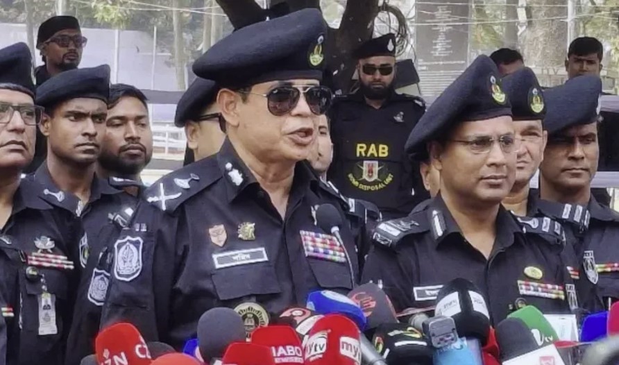 র‍্যাবের কঠোর বার্তা: দাবি আদায়ের নামে জনদুর্ভোগ সহ্য নয়