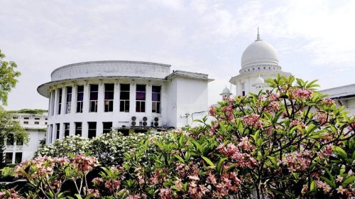রমজানে নিম্ন মাধ্যমিক ও মাধ্যমিক স্কুল বন্ধ রাখার নির্দেশ হাইকোর্টের