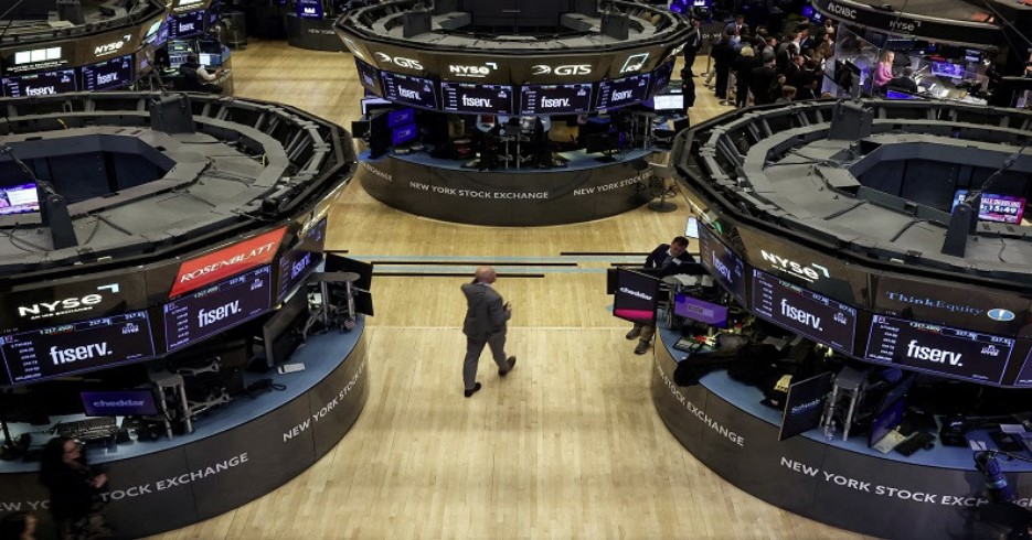 মধ্যপ্রাচ্য সংকট : দুই সপ্তাহে মার্কিনীদের ক্ষতি ২ দশমিক ২ ট্রিলিয়ন ডলার