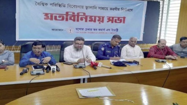 রাত ৮টার পর দোকান বন্ধের সিদ্ধান্ত ব্যবসায়ীদের