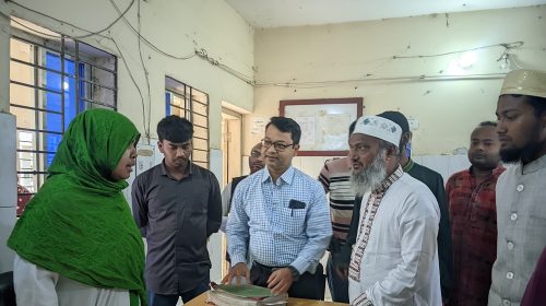 ভূরুঙ্গামারী সদর হাসপাতালে আকস্মিক পরিদর্শনে এমপি