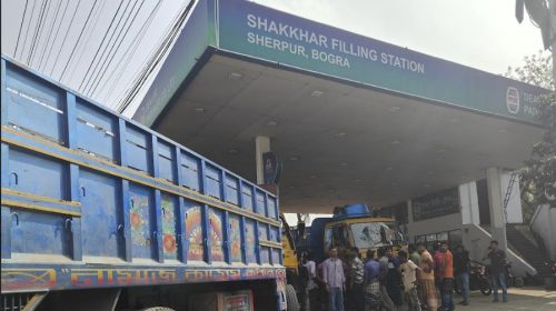 বগুড়ার শেরপুরে ৯টি ফিলিং স্টেশনে ‘ট্যাগ অফিসার’ নিয়োগ