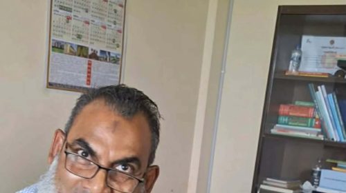 নওগাঁয় স্বাস্থ্যকেন্দ্র বন্ধের কারণ জানতে চাওয়ায় সাংবাদিককে মামলার হুমকি