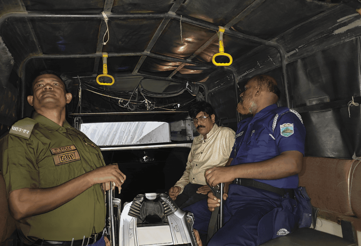 শেরপুরে ভুয়া সুনীল ডাক্তারকে ১ লাখ টাকা জরিমানা, ৭ দিনের জেল