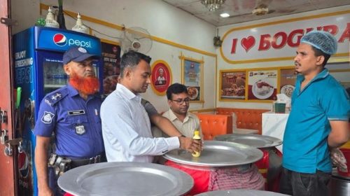 খাসির নামে ছাগী ও ভেড়ার মাংস: বগুড়ায় ২ বিরিয়ানির দোকানকে জরিমানা